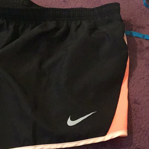 NWOT Nike Dry Fit Athletic Women’s Shorts - Picture 2 of 10